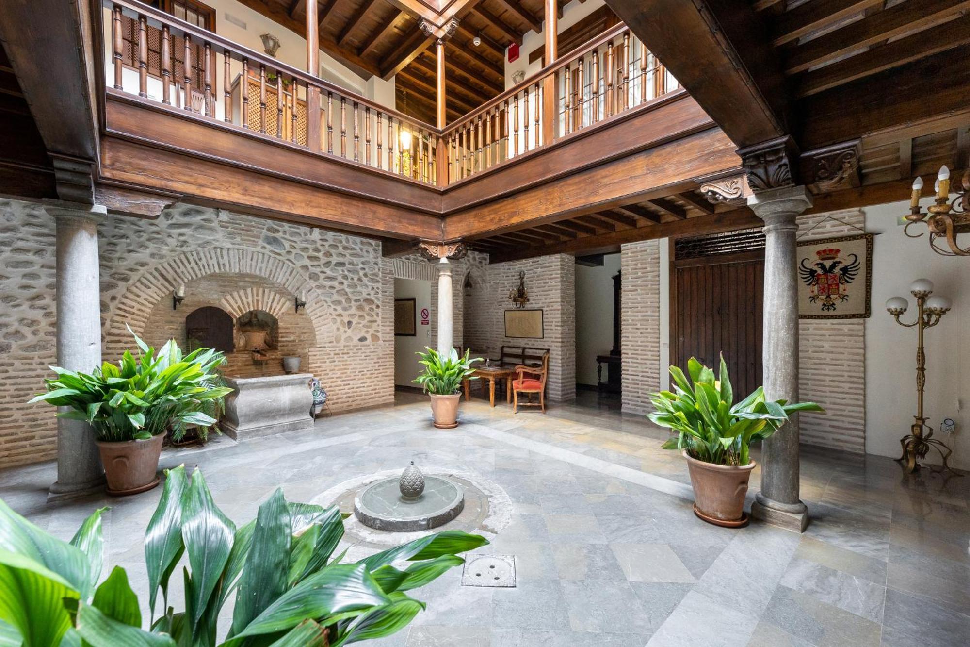 Apartamentos En Pleno Centro, Aljibe Rodrigo Del Campo 2C グラナダ エクステリア 写真