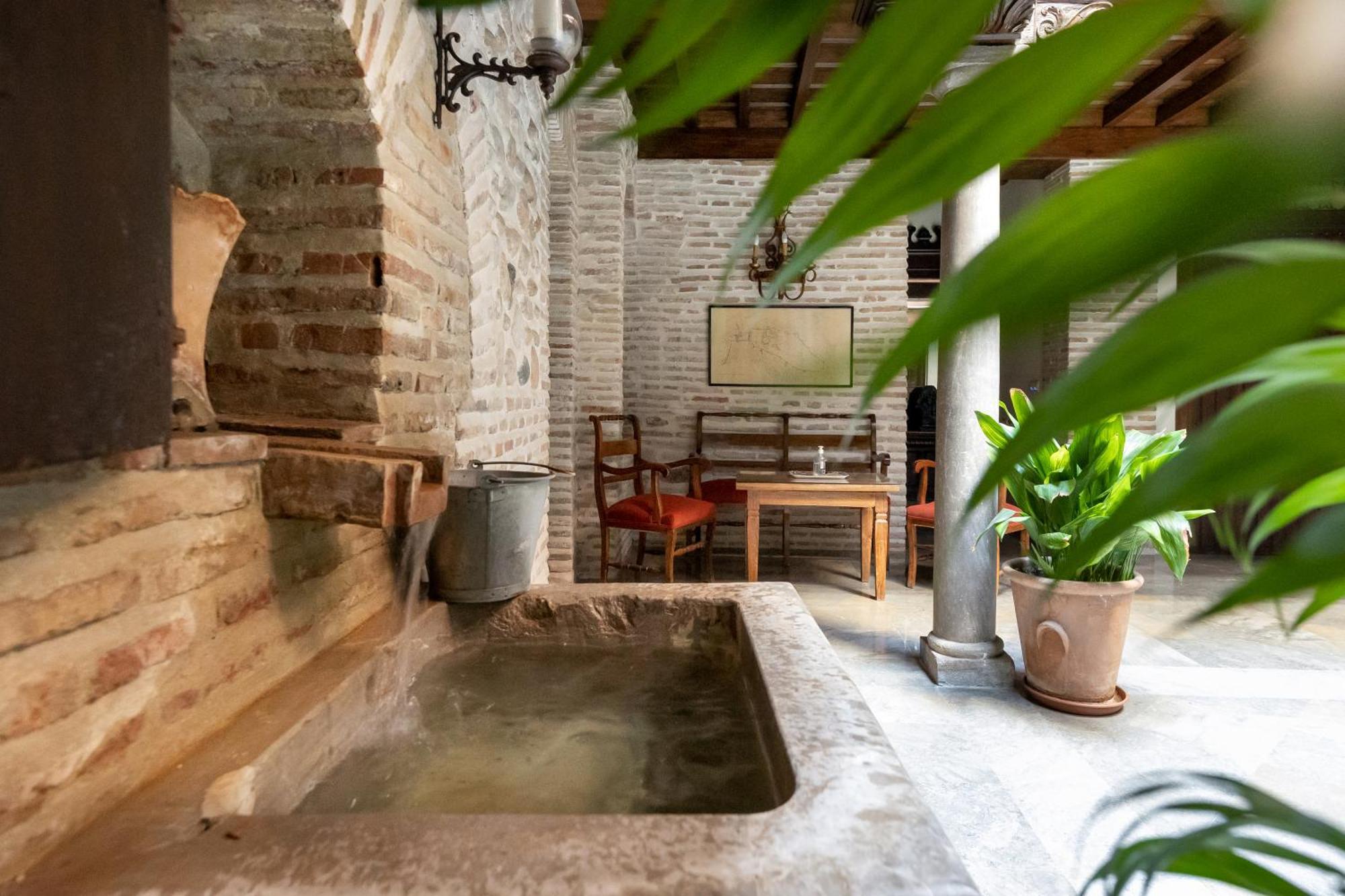 Apartamentos En Pleno Centro, Aljibe Rodrigo Del Campo 2C グラナダ エクステリア 写真