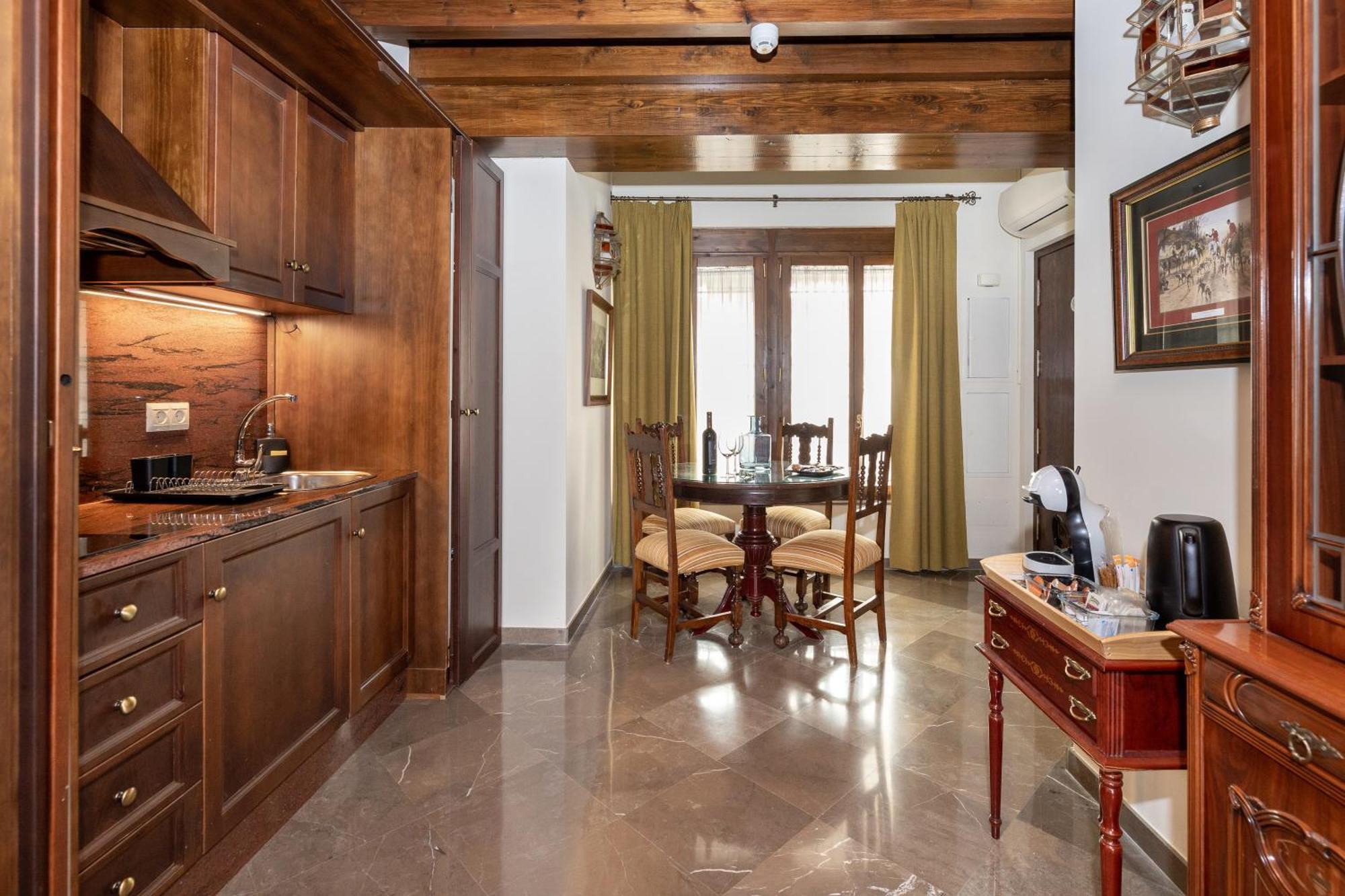 Apartamentos En Pleno Centro, Aljibe Rodrigo Del Campo 2C グラナダ エクステリア 写真