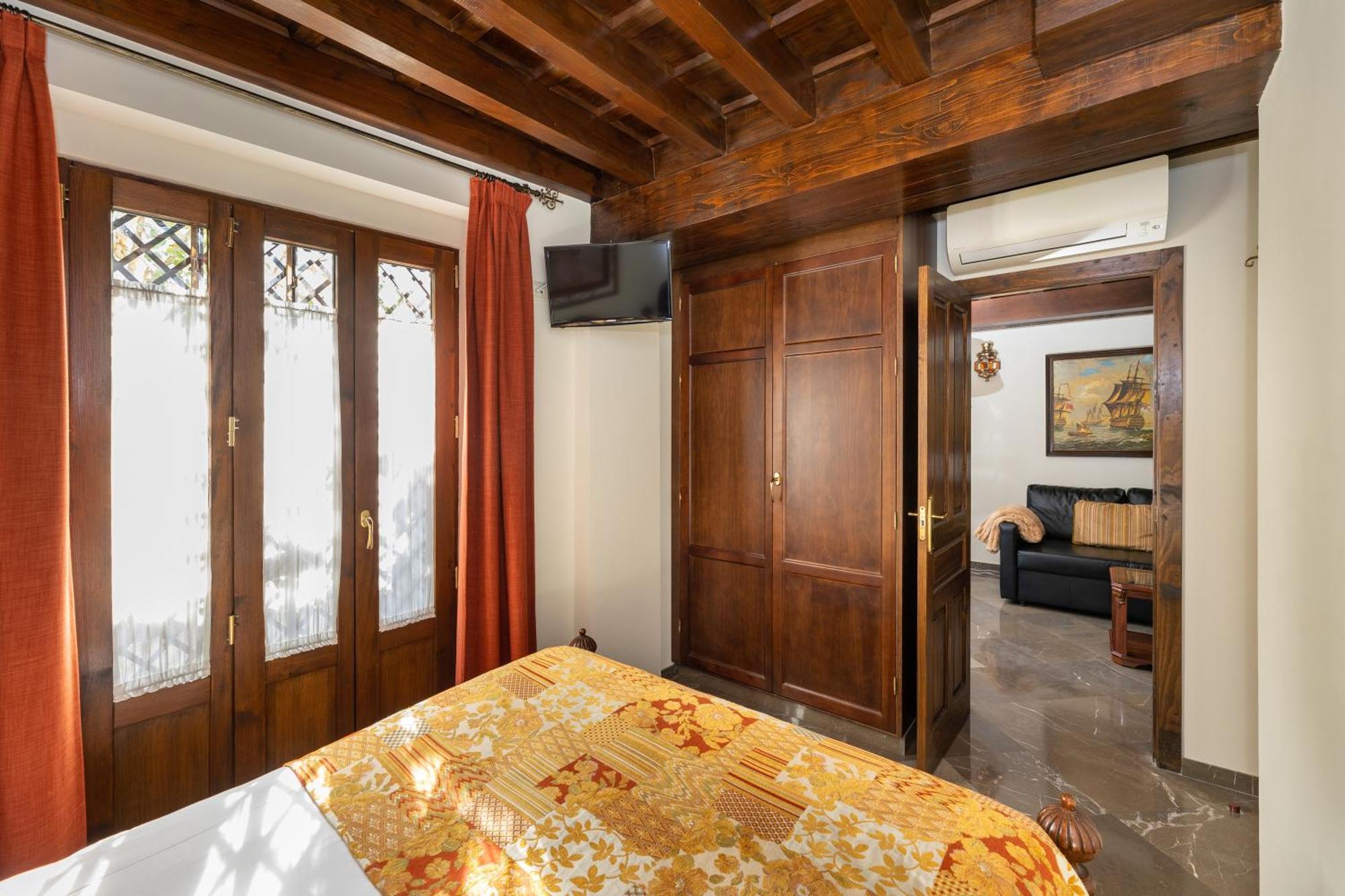 Apartamentos En Pleno Centro, Aljibe Rodrigo Del Campo 2C グラナダ エクステリア 写真