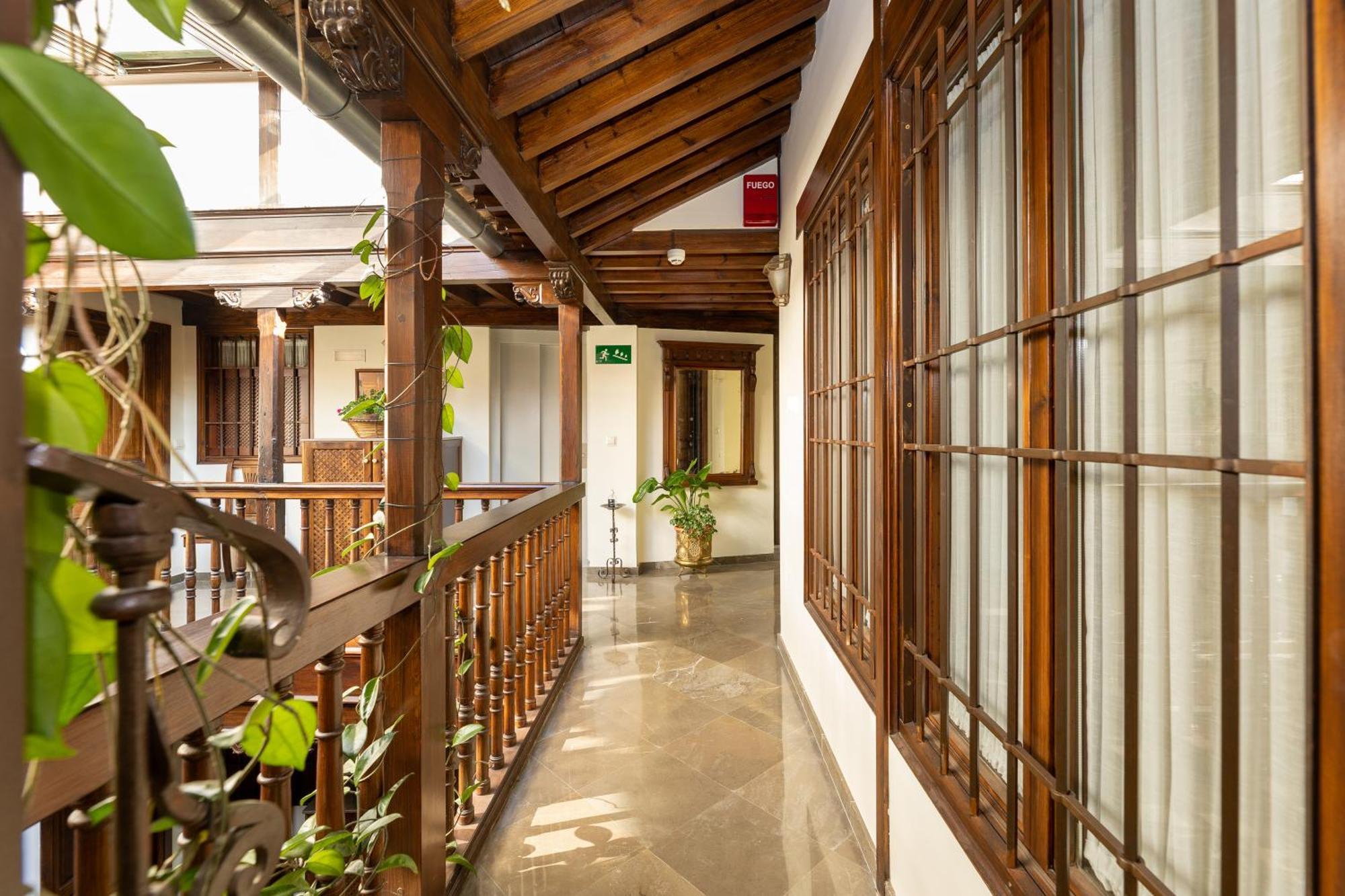 Apartamentos En Pleno Centro, Aljibe Rodrigo Del Campo 2C グラナダ エクステリア 写真